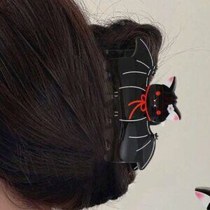 Pre-Packaged Cute Bat Claw Clip | Halloween Hair Accessory 3.54" x 1.57"